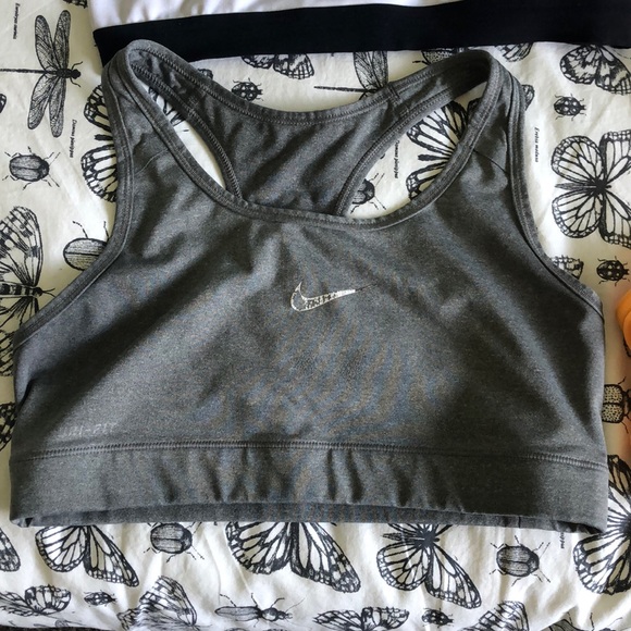 Bundle of Nike sports bras - Picture 2 of 5